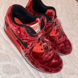 Nike Air Max 90 Velvet Red Sneakers 🔥 SIZE 10